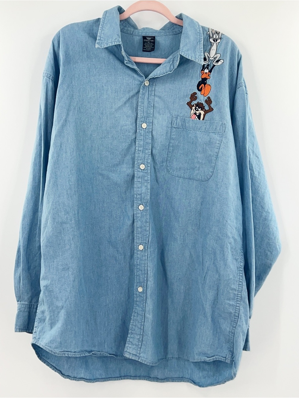 Vintage Looney Tunes Warner Bros Store Chambray Button Down Shirt size XL